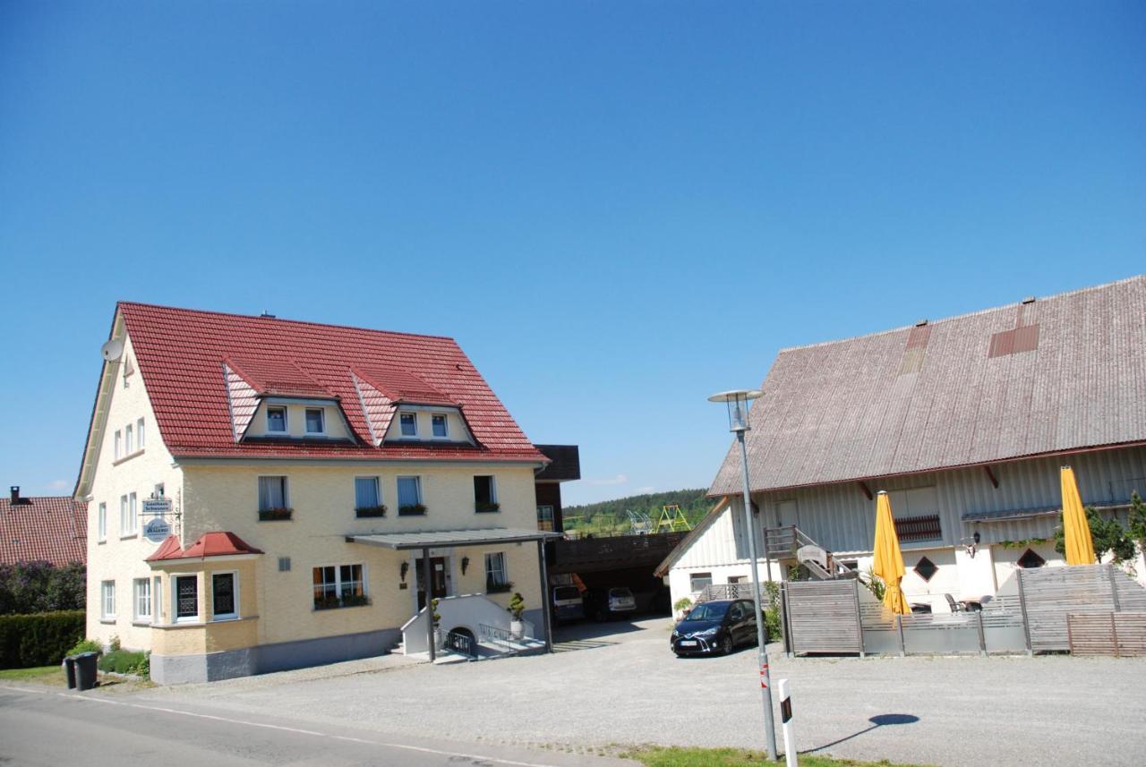Landgasthof Schwanen Ostrach Bagian luar foto