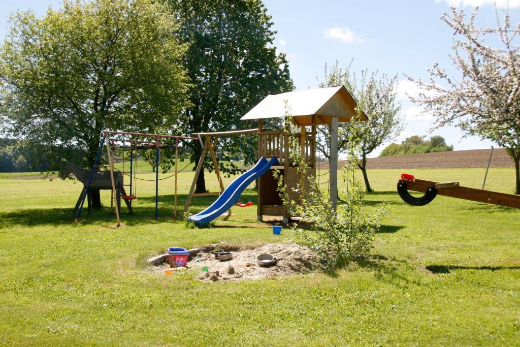 Landgasthof Schwanen Ostrach Bagian luar foto