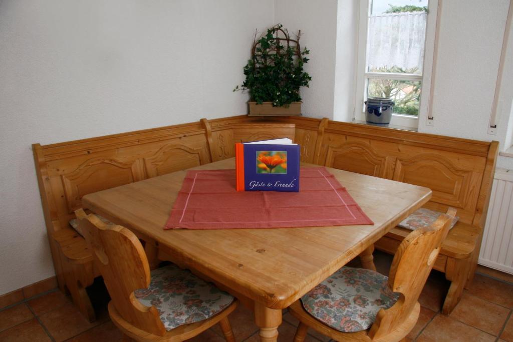 Landgasthof Schwanen Ostrach Bagian luar foto